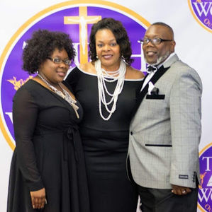 Meet your Posher, Pastor michael